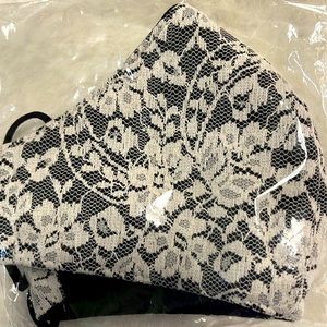 Lace facemask